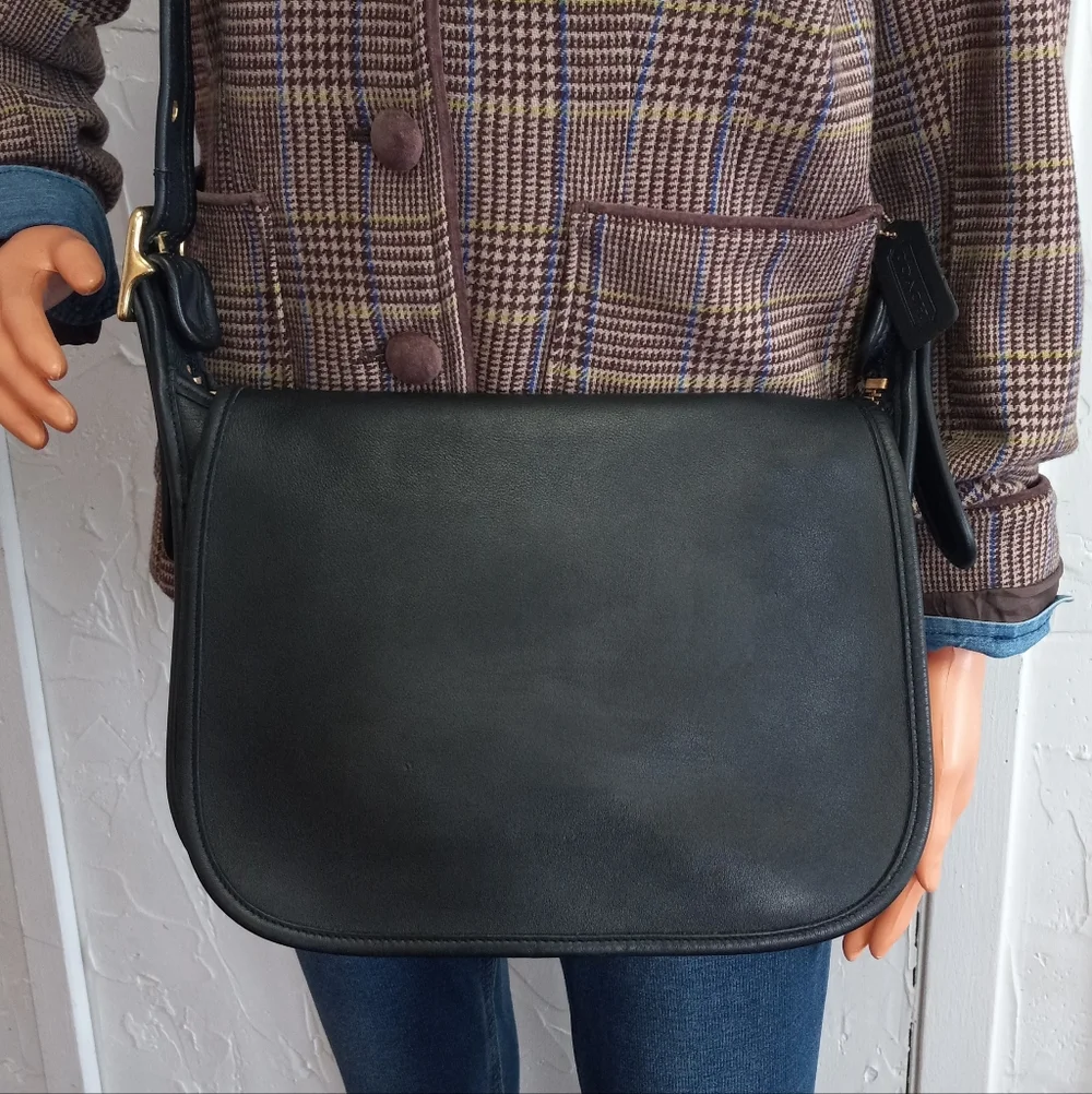Coach Patricia's Legacy, 2001 Crossbody Bag, #9951 Black